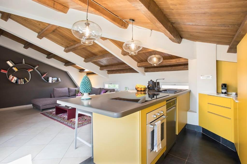 Exclusive Views From A Sunny Attic Apartment! Appartamento Roma