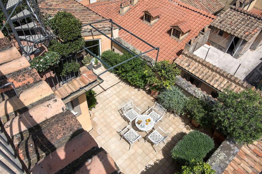 Appartamento Exclusive Views From A Sunny Attic Apartment! *