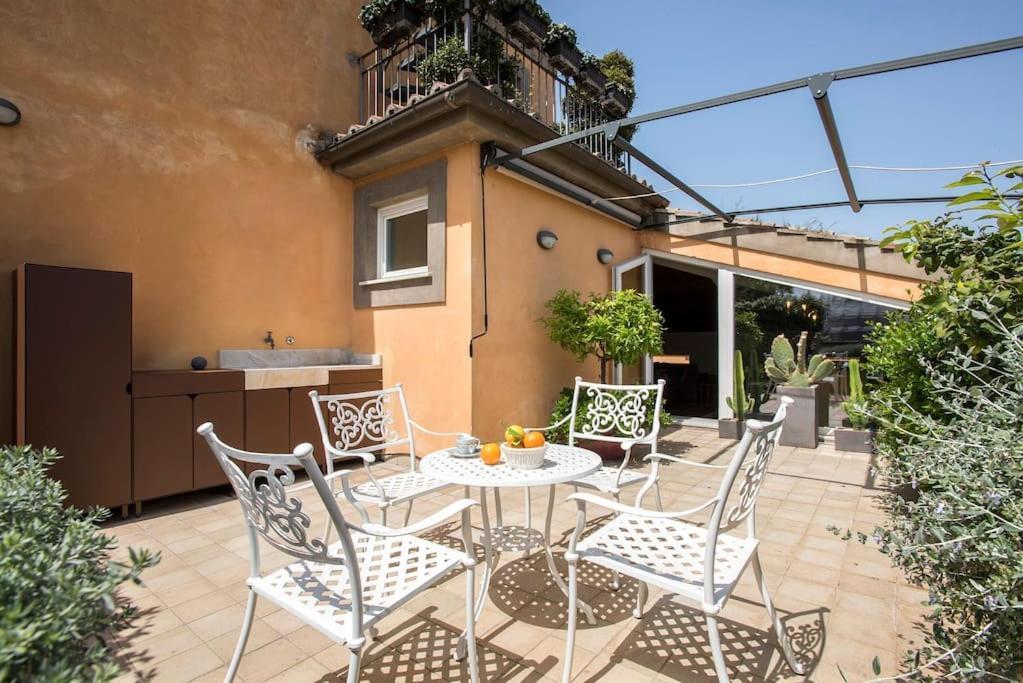 Appartamento Exclusive Views From A Sunny Attic Apartment! Roma